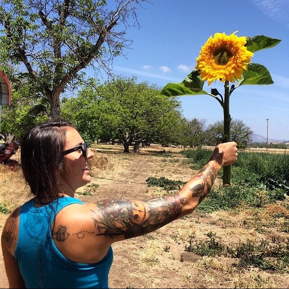 Meet your Posher, Lyz - Picture 1 of 1